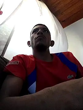Snapshot of Mineirinho043 chatting on 03-08-25, 01:36 Mineirinho043 online show from 03-08-25, 01:36