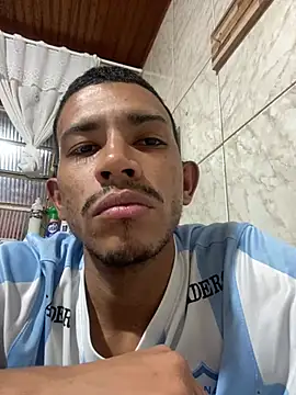 Snapshot of Mineirinho043 chatting on 03-10-25, 03:23 Mineirinho043 online show from 03-10-25, 03:23