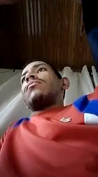 Snapshot of Mineirinho043 chatting on 03-14-25, 02:42 Mineirinho043 online show from 03-14-25, 02:42