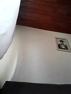 Snapshot of Mineirinho043 chatting on 03-16-25, 01:17 Mineirinho043 online show from 03-16-25, 01:17