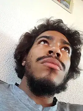 Mineirinho043 online show from 11-22-25, 02:49