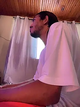 Mineirinho043 online show from 04-14-26, 02:34