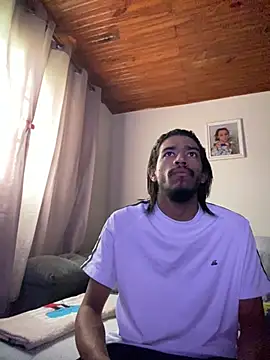 Snapshot of Mineirinho043 chatting on 05-10-26, 01:49 Mineirinho043 online show from 05-10-26, 01:49