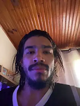 Snapshot of Mineirinho043 chatting on 05-23-26, 02:21 Mineirinho043 online show from 05-23-26, 02:21