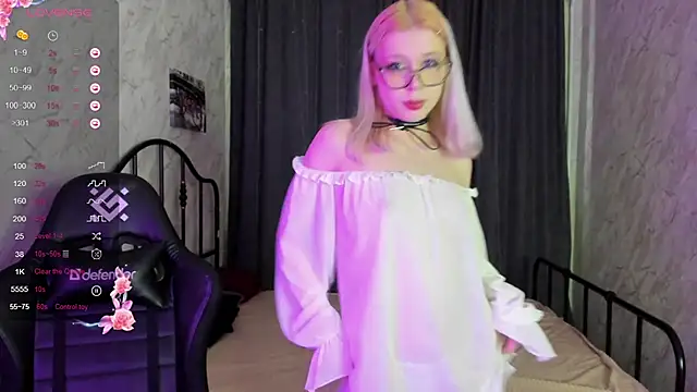 Mimi Webb online show from 03-02-25, 11:29