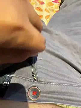 Snapshot of man16101 chatting on 02-12-25, 02:54 man16101 online show from 02-12-25, 02:54