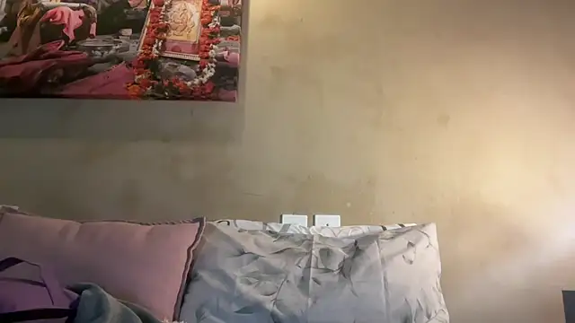 SophieStarShine online show from 04-22-26, 02:18