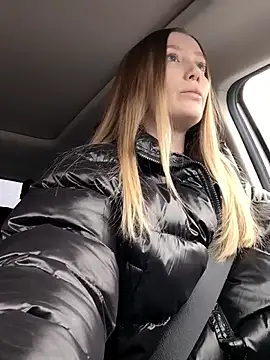 Snapshot of Pussy_Drive03 chatting on 10-04-25, 02:20 Pussy Drive03 online show from 10-04-25, 02:20