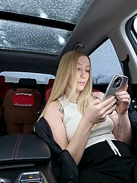 Snapshot of Pussy_Drive03 chatting on 11-12-25, 02:34 Pussy Drive03 online show from 11-12-25, 02:34