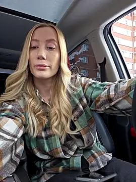 Snapshot of Pussy_Drive03 chatting on 12-18-25, 07:14 Pussy Drive03 online show from 12-18-25, 07:14