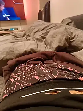 Snapshot of j3sp3r930 chatting on 02-10-25, 06:56 j3sp3r930 online show from 02-10-25, 06:56