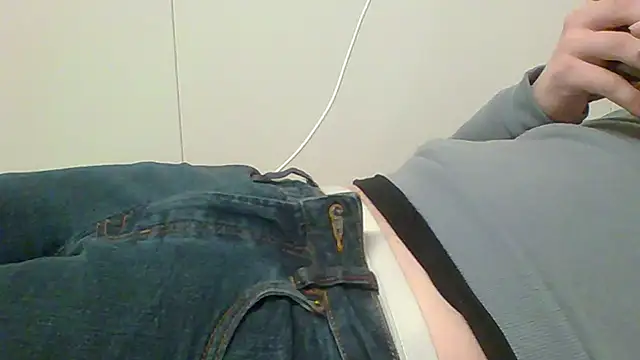 Snapshot of j3sp3r930 chatting on 02-27-25, 07:26 j3sp3r930 online show from 02-27-25, 07:26