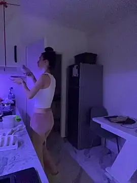 Celine Roxelle online show from 12-05-25, 12:03