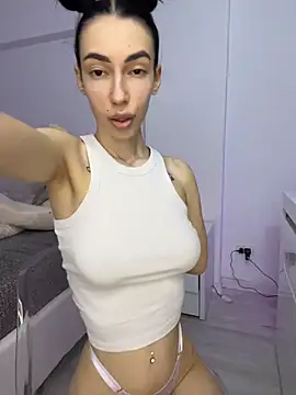 Celine Roxelle online show from 03-09-26, 09:41