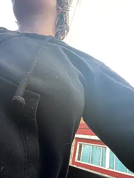 Maggie Geller online show from 04-05-26, 03:20