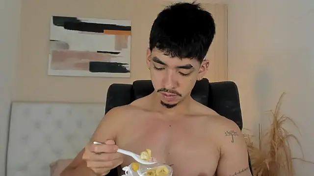 ISAAC CRYSTON online show from 02-02-26, 09:35