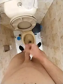 Snapshot of Good_boy000 chatting on 02-16-25, 02:54 Good boy000 online show from 02-16-25, 02:54