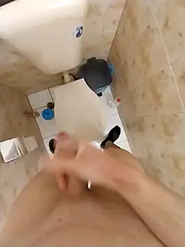 Snapshot of Good_boy000 chatting on 02-17-25, 12:59 Good boy000 online show from 02-17-25, 12:59