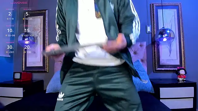 Golden-Boyy online show from 02-06-25, 12:16
