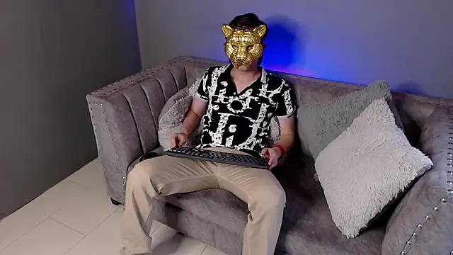 Golden-Boyy online show from 02-10-25, 11:57
