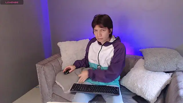 Golden-Boyy online show from 02-14-25, 12:03