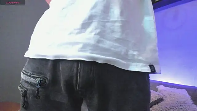 Golden-Boyy online show from 02-28-25, 06:09