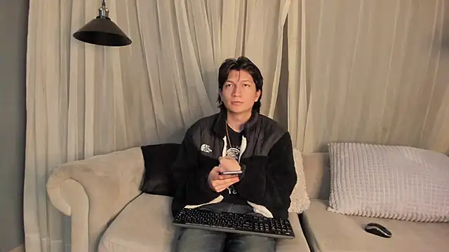 Golden-Boyy online show from 03-18-25, 12:03