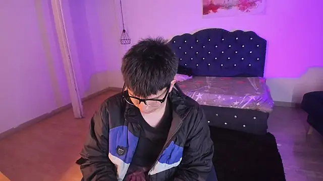 Golden-Boyy online show from 09-20-25, 03:18