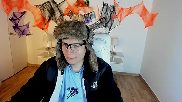 Golden-Boyy online show from 10-18-25, 03:53