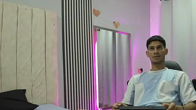 Snapshot of ANDRES_STUD chatting on 11-05-25, 04:23 ANDRES STUD online show from 11-05-25, 04:23