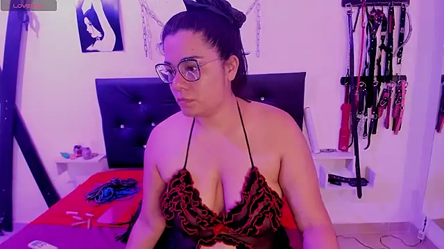 Julieta Carden  online show from 03-05-26, 07:32