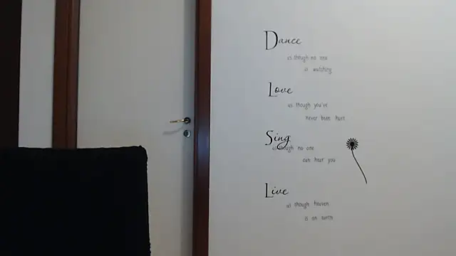 Snapshot of Eva_Eldis chatting on 09-12-25, 12:38 Eva Eldis online show from 09-12-25, 12:38