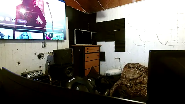 nuttyking2022 online show from 11-03-25, 05:52