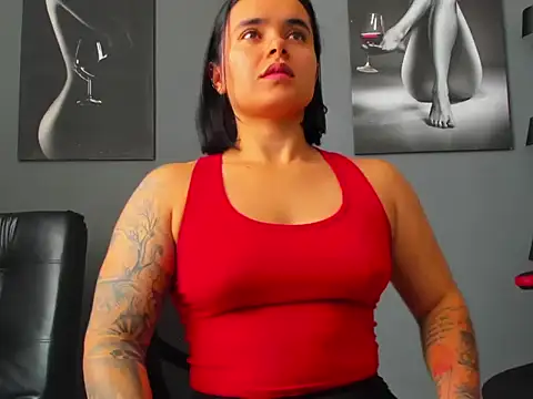 Snapshot of karlyjons12 chatting on 02-12-26, 04:35 karlyjons12 online show from 02-12-26, 04:35