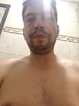 reyarturs13 online show from 02-05-25, 04:06