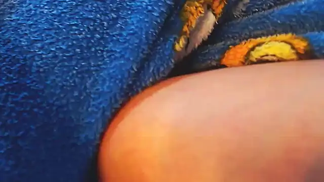 jeans and emma online show from 02-28-25, 07:26