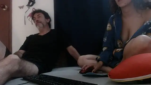 jeans and emma online show from 03-17-25, 03:47