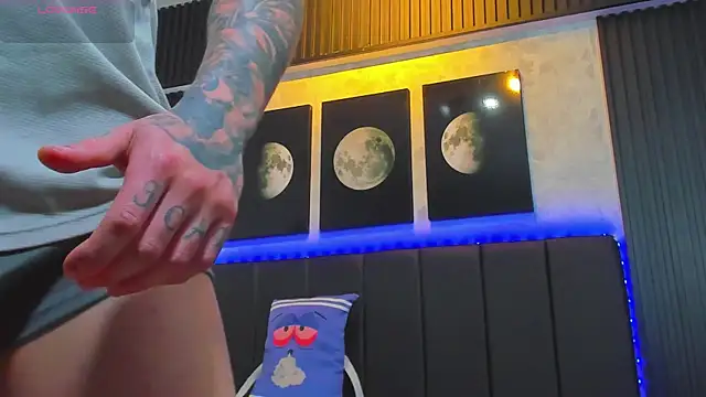 Snapshot of David_blake_ chatting on 02-07-25, 06:24 David blake online show from 02-07-25, 06:24