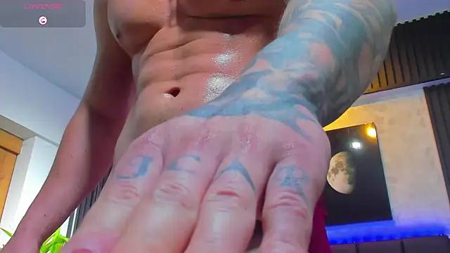 Snapshot of David_blake_ chatting on 02-13-25, 04:43 David blake online show from 02-13-25, 04:43