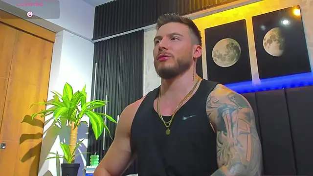 Snapshot of David_blake_ chatting on 02-18-25, 03:53 David blake online show from 02-18-25, 03:53