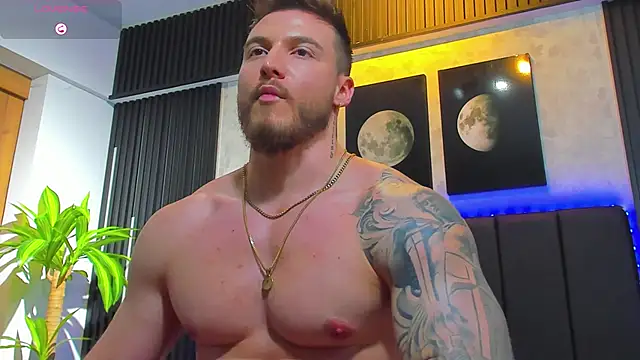 Snapshot of David_blake_ chatting on 02-22-25, 09:23 David blake online show from 02-22-25, 09:23