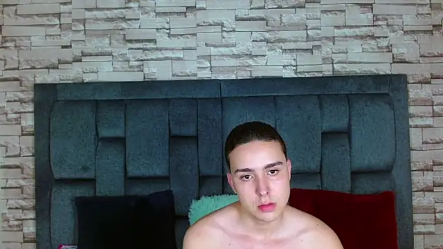 angel holguin22 online show from 02-08-25, 07:05