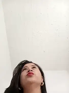 Snapshot of Sexy_Tifany chatting on 02-04-25, 09:20 Sexy Tifany online show from 02-04-25, 09:20