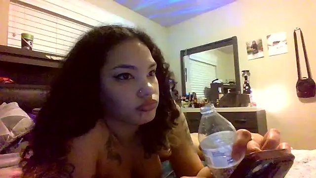 Snapshot of tastylolaaa chatting on 02-04-25, 10:10 tastylolaaa online show from 02-04-25, 10:10