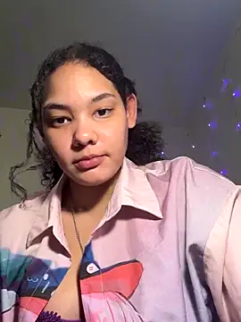 Snapshot of tastylolaaa chatting on 11-10-25, 09:30 tastylolaaa online show from 11-10-25, 09:30