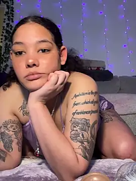 Snapshot of tastylolaaa chatting on 02-25-26, 01:15 tastylolaaa online show from 02-25-26, 01:15