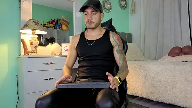 Chrissken online show from 01-08-26, 01:19