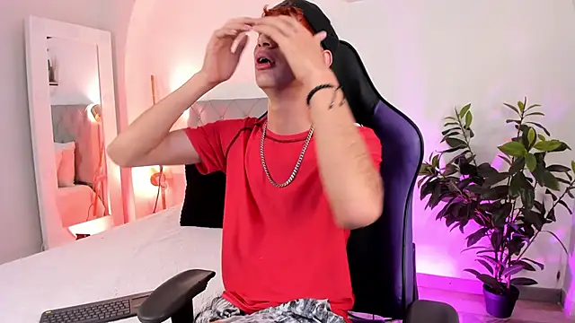 NovaaWheler online show from 03-17-25, 05:01