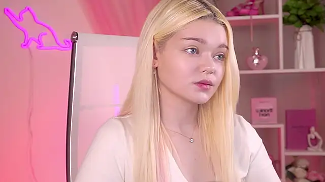 AdeleCartier online show from 04-24-26, 02:58