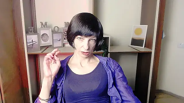  AngeliaFlow  online show from 09-25-25, 06:28